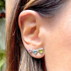 Brinco earcuff coração cristal peridoto em Prata 925.