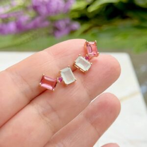 Brinco quadrado cristal turmalina rosa em banho ouro 18k. - Imagem 2