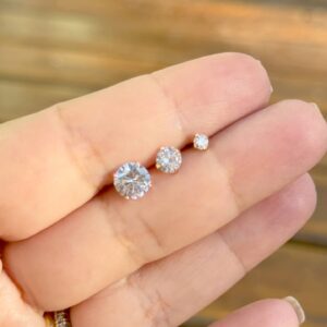 Trio de brincos ponto de luz zircônias brancas em banho ouro 18k. - Imagem 6