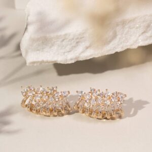 Brinco earcuff cravejado gotas em banho ouro 18k. - Imagem 3