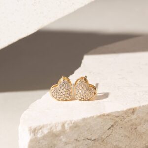 Conjunto coração cravejado com zircônias brancas em banho ouro 18k. - Imagem 3