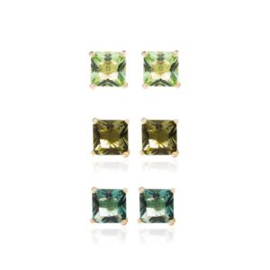 Kit com 3 pares de brincos em formato quadrado em banho ouro 18k. - Imagem 3