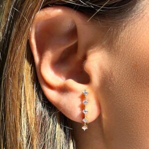 Conjunto de Brinco e Colar com Pontos de Luz e Zircônias  em Brancas  Banho de Ouro 18k. - Imagem 4