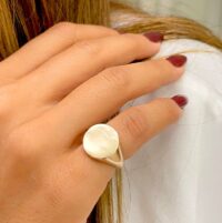 Anel  de dedinho Liso Redondo Banho de Ouro 18K.