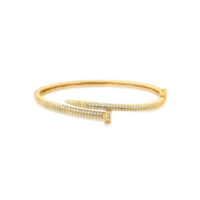 Bracelete prego cravejado com zircônias brancas banho ouro 18k.