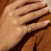Anel Estrela com Zircônia Branca em Banho de Ouro 18k.